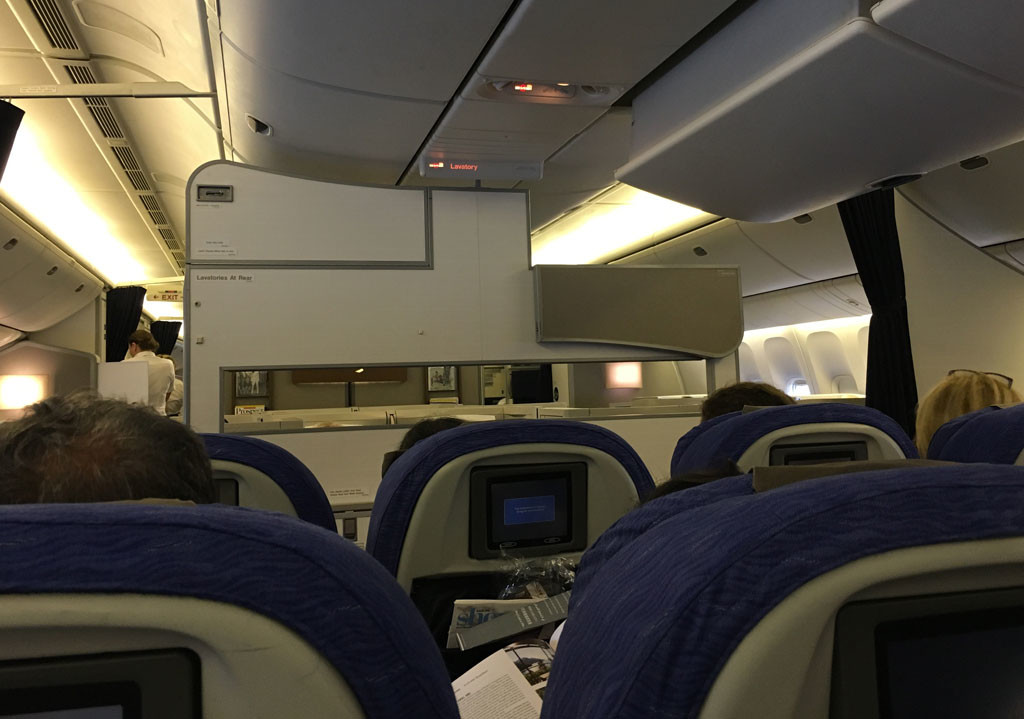 british airways world traveller plus baggage allowance