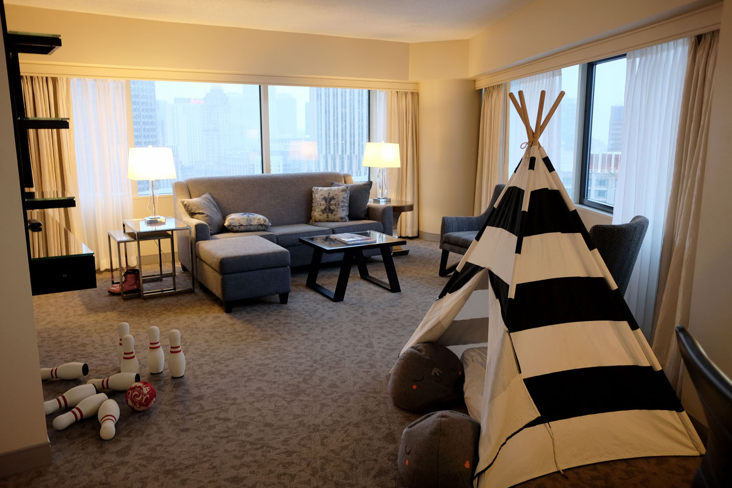 Kids Suites at the Swissotel Chicago Review You need to visit